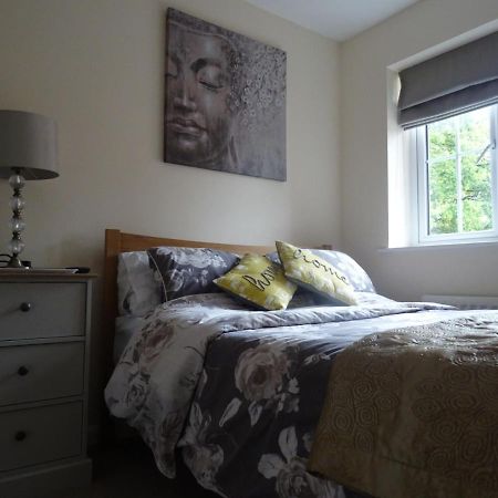 Secret Garden Apartment Faygate Luaran gambar