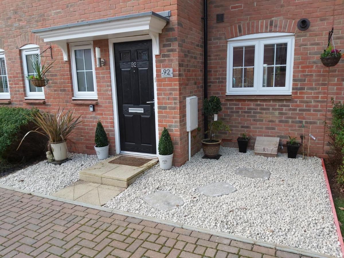 Secret Garden Apartment Faygate Luaran gambar