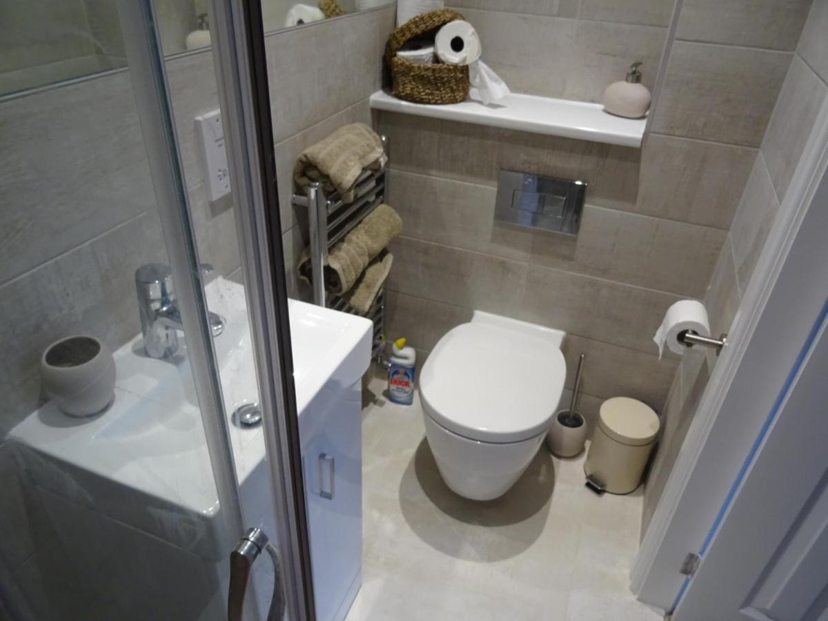 Secret Garden Apartment Faygate Luaran gambar