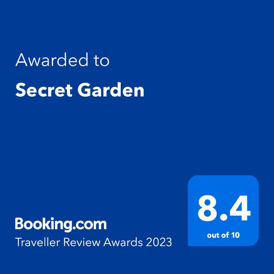Secret Garden Apartment Faygate Luaran gambar